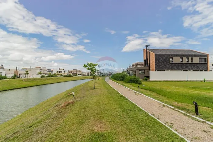 Terreno Fundo Lago Alphaville Fase 2 E07