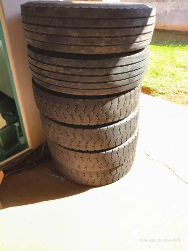 6 pneus 215/75R17.5 18 lonas 135/133L