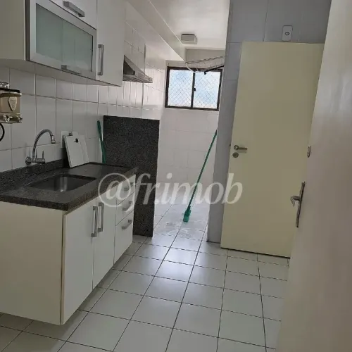 Alugo-Apartamento condomínio Villa D` Italia. Bairro Vila Olímpia.
