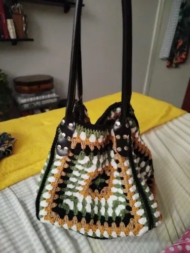 Bolsa em crochê... belíssima 