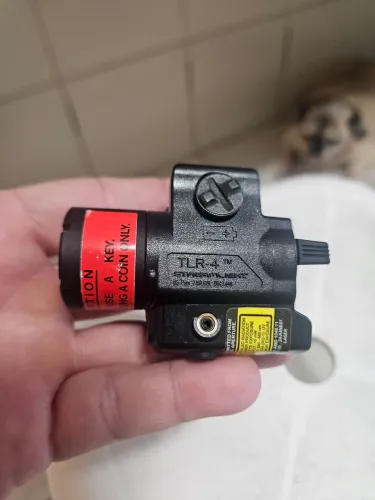 Lanterna Streamlight TLR-4 de Led com 170 lumens