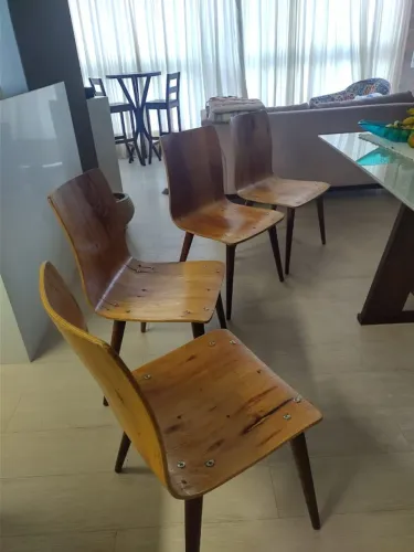 4 Cadeiras por 250, entrego em Criciúma e arredores.