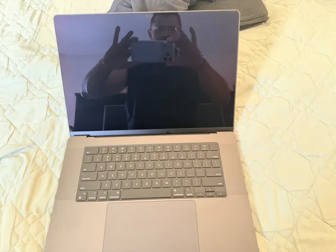 MacBook Pro 16? M4 Pro 24GB | Garantia Apple até 2027 | Estado de Novo