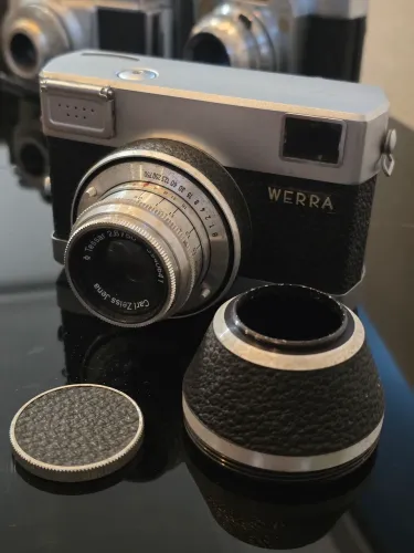 Câmera Carl Zeiss Jena Werra 35mm ícone Bauhaus minimalismo alemão completa e funcionando
