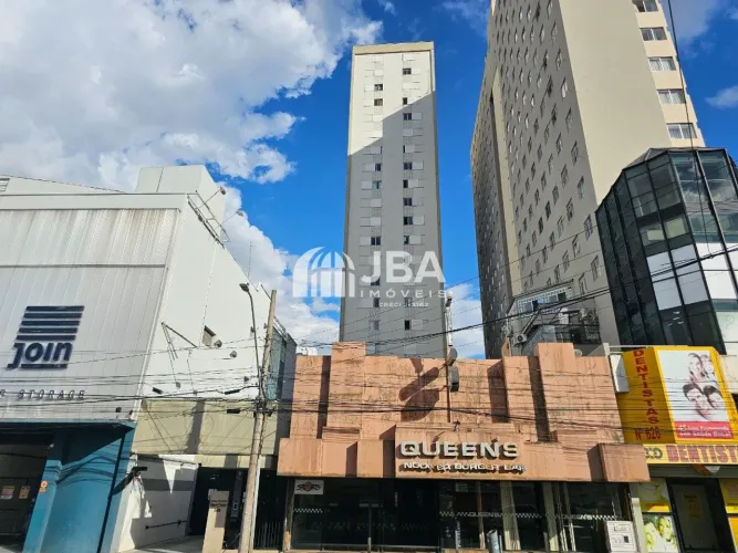 CONDOMÍNIO ACONCHEGANTE NO CENTRO DE CURITIBA