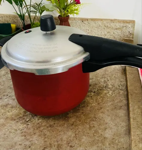 Panela semi nova 
