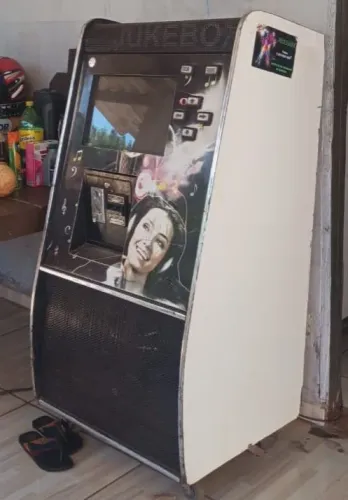 MAQUINA JUKEBOX