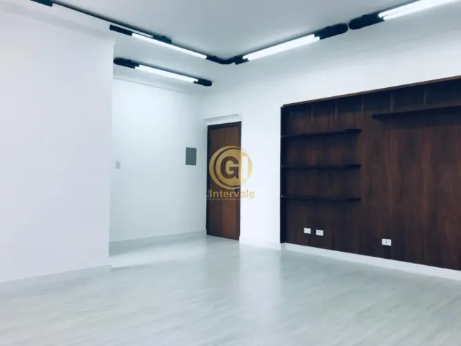 OPORTUNIDADE ÚNICA: SALA COMERCIAL À VENDA NO CENTRO DE JACAREÍ/SP - EDIFÍCIO AMÉRICA
