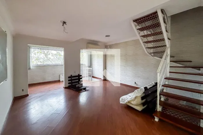 Casa à Venda - Raposo Tavares, 3 Quartos, 170 m2