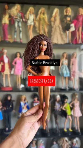Boneca Barbie 65 anos nua