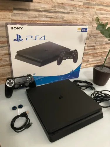 PS4 - 500GB