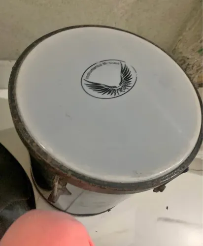 Repique de mão em ótimo estado de conservação tocando perfeitamente 