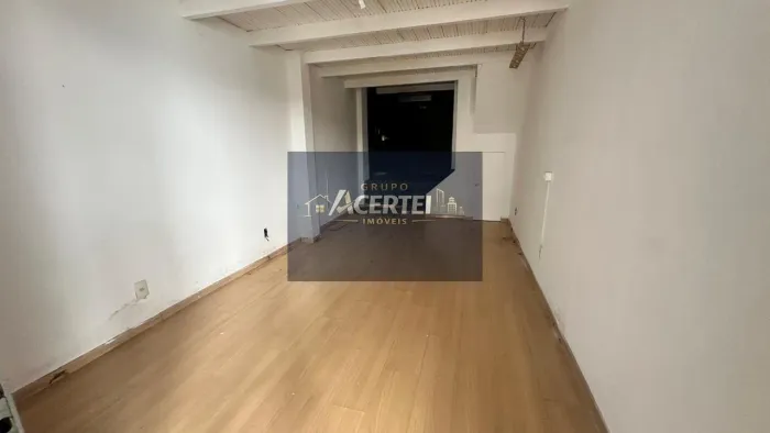 Loja à Venda em Badu, Niterói - 50m² por R$215 mil