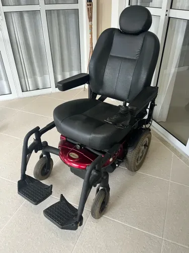 Cadeira motorizada freedom millenium C