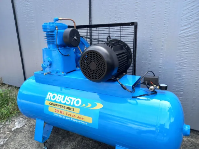 Compressor de 20 pes 200 litros