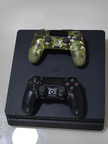 Console PS4 Slim 1TB 2 controles originais