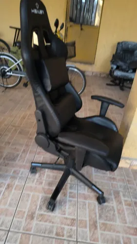 Cadeira gamer ótimo estado