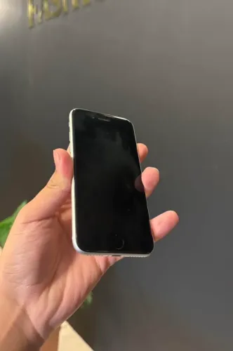 iPhone SE 2020