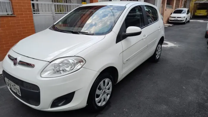 Fiat Palio Attractive 1.0 EVO Fire Flex 8V 5P 2015