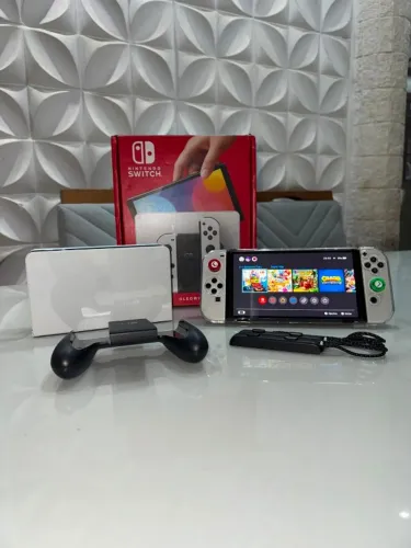 Nintendo Switch Oled Desbloqueado Com Caixa e Todos os Acessorios Com Jogos Instalados