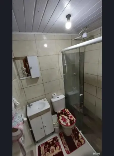 ALUGA-SE CASA NA SANTA CECÍLIA EM VIAMÃO