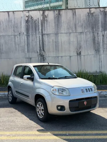 Fiat Uno Vivace Celeb. 1.0 EVO F.flex 8V 5P 2011