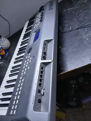 Teclado Yamaha Mm6