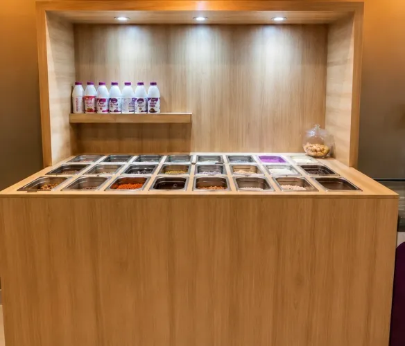 Balcão Condimentador Profissional para Sorveteria e Açaí - 23 Cubas de Inox