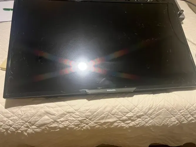 VENDO TV FHILIPS 32 POLEGADAS COM CONTROLE