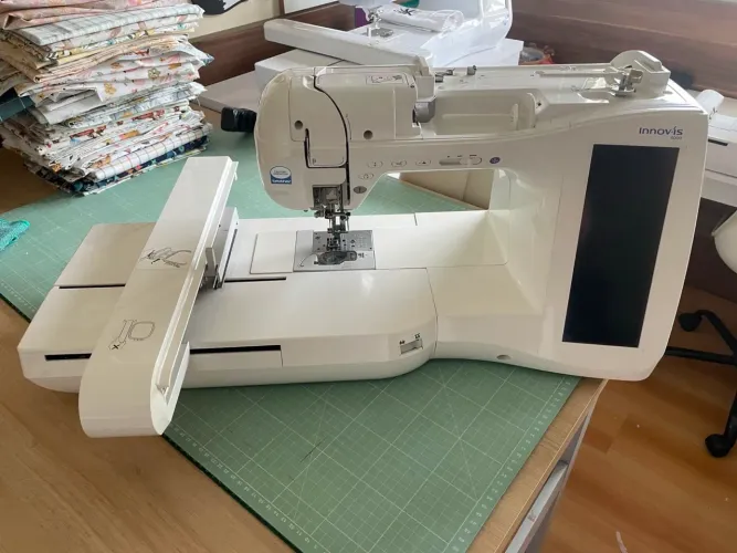 Bordadeira Brother Innovis 4000