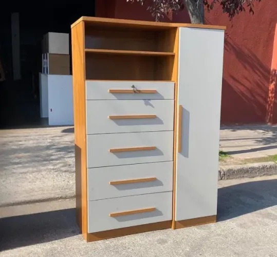 CÔMODA 5 GAVETAS COM SAPATEIRA
