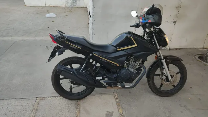 Fazer 150 semi nova
