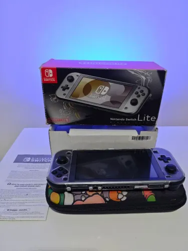 Nintendo Switch lite Pokémon