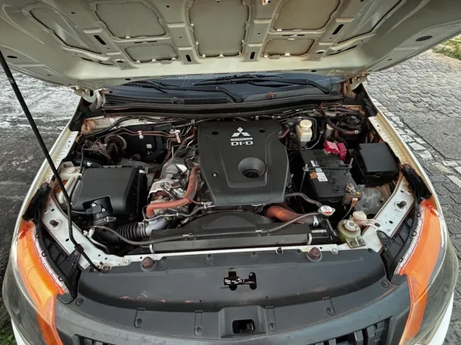 Mitsubishi L200 Tri. Outd. GLX 2.4 CD 4X4 Die. MEC 2023