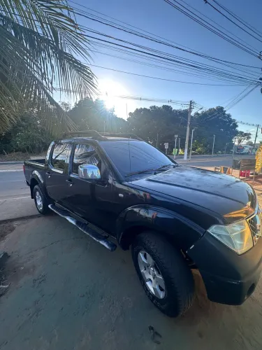 Nissan Frontier LE CD 4X4 2.5 TB Diesel Mec. 2011