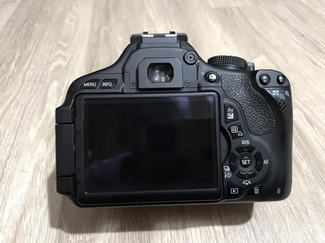 Canon T3i somente corpo