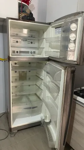 Geladeira GE FROST FREE SEMINOVA