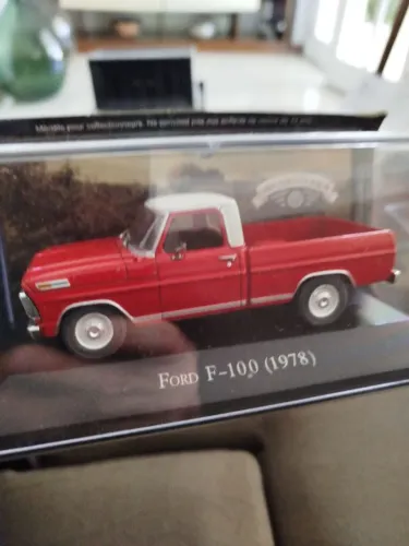 Miniatura Ford F 100 - escala 1 43