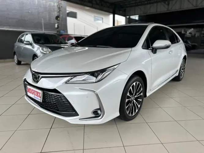 Toyota Corolla Altis 2.0 Flex 16V Aut. 2024