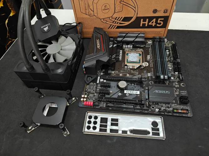 Kit intel i7 8700 + z370 gaming