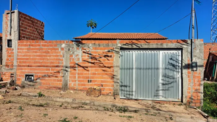 Vende-se Casa na Vila Nova Esperança (Pedro Balsí)