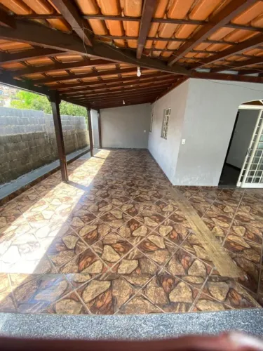 Casa com 3 quartos para alugar em Ibirité