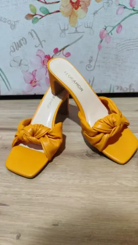 SCARPIN E TAMANCO