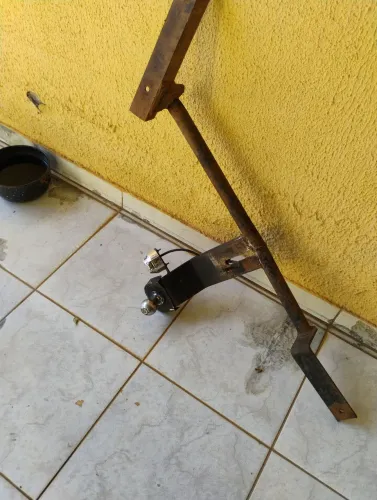 engate de um Honda city sedan.