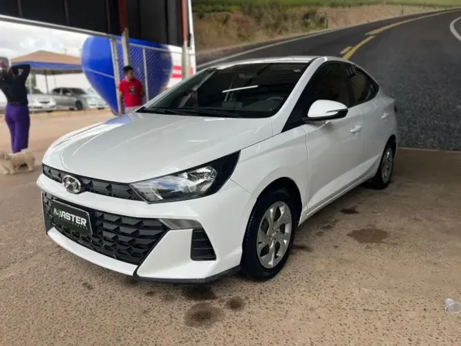 Hyundai HB20S Comfort Plus 1.0 Flex 12V Mec. 2025