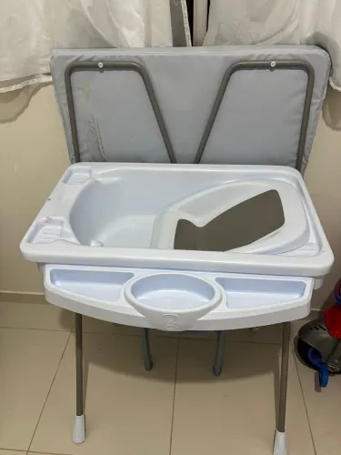 BANHEIRA E TROCADOR GALZERANO