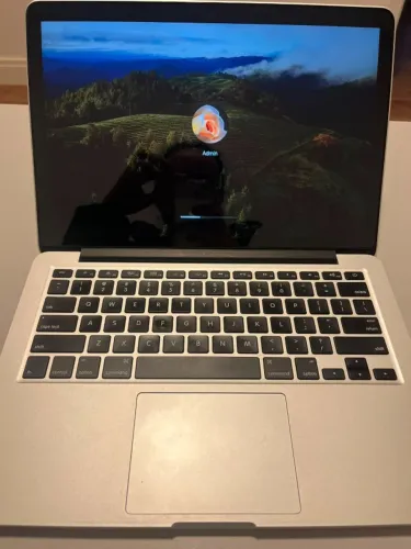 MacBook Pro Retina 13" (Early 2015)
