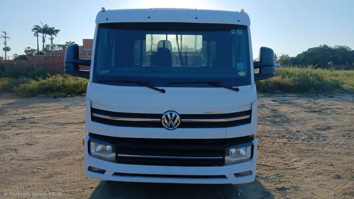VW 11.180 2021 Carroceria 