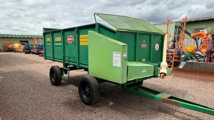Vagão Forrageiro VFC 8000 Seminovo