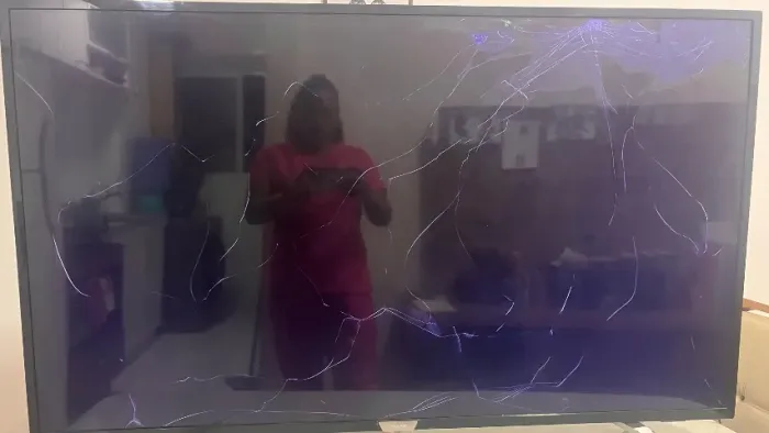 Tv danificada